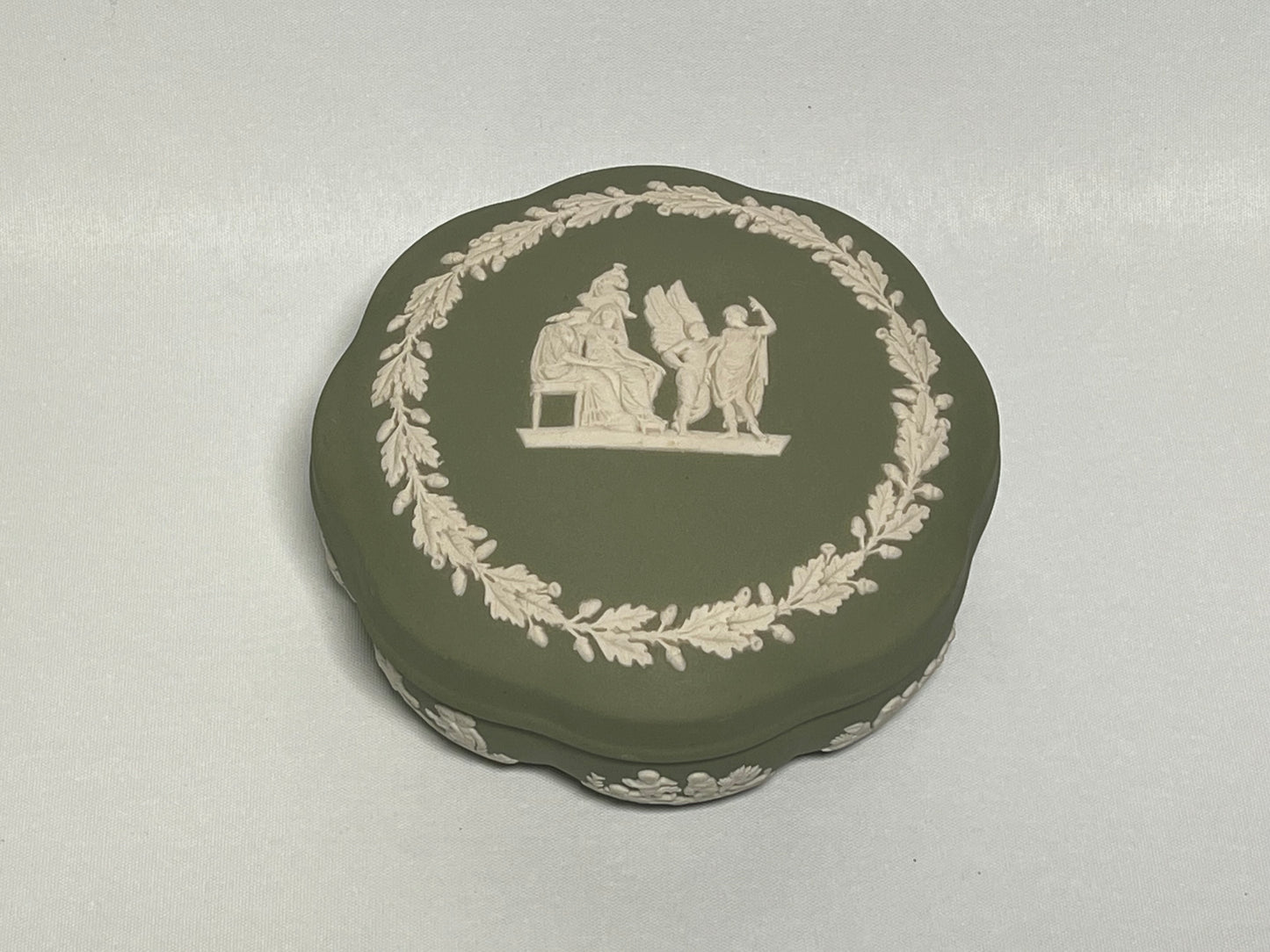 Wedgwood Sage Green Jasperware Neoclassical Relief Lidded Trinket Box (1973)
