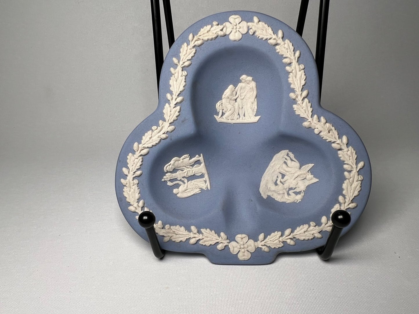 Wedgwood Jasperware Club-Shaped Blue Trinket Dish, 1974