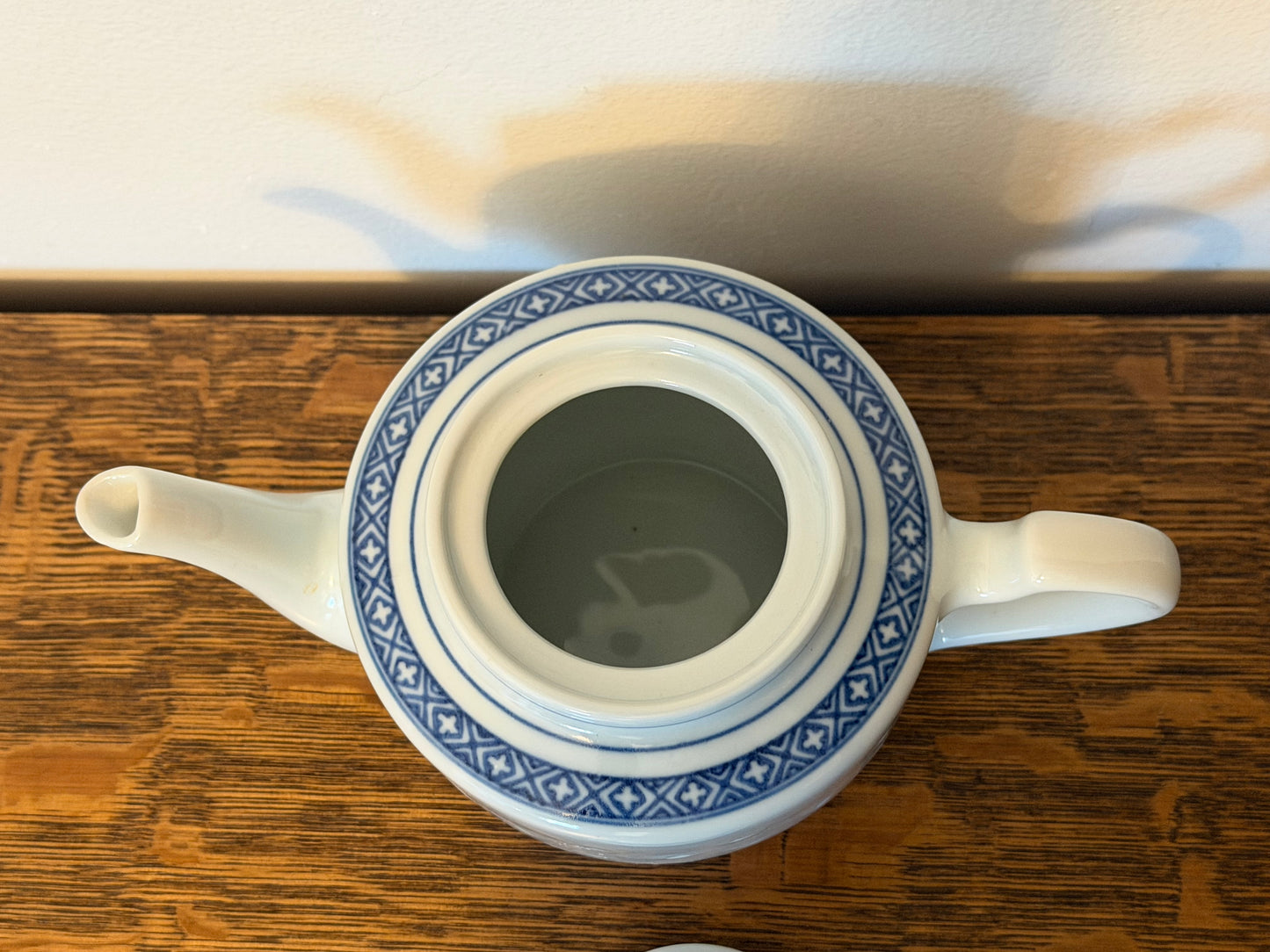 Chinese Blue and White Porcelain Teapot Featuring Rice Grain Pattern