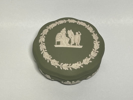 Wedgwood Sage Green Jasperware Neoclassical Relief Lidded Trinket Box (1973)